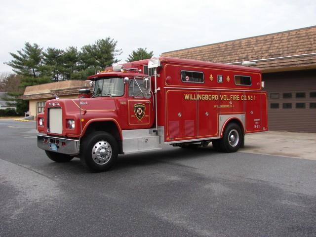 Utility 1619 - 1985 Mack/Swab Cascade